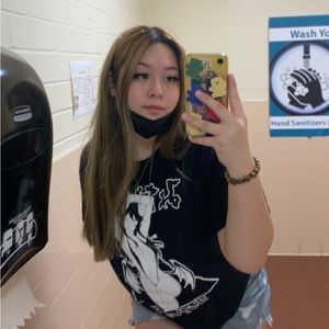 Meet your Posher, Mika